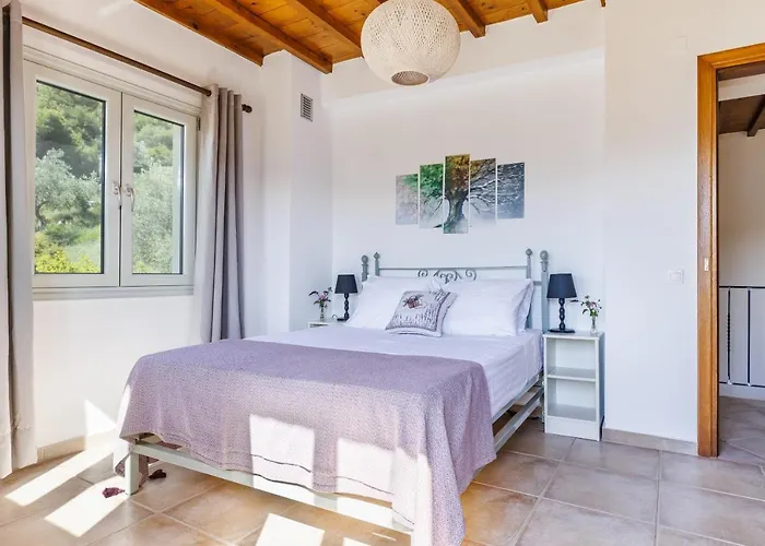 Maja Villa Skopelos Town